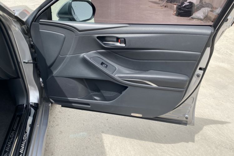 Used Toyota Avalon 2019 Dual-Engine 2.5L Luxury Edition China VI Standard Interior 6