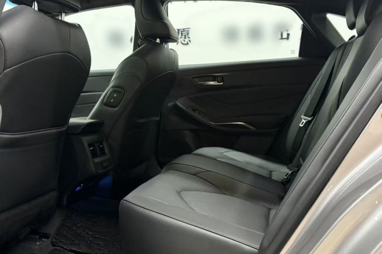 Used Toyota Avalon 2019 2.0L Luxury Edition China VI Standard Interior 6