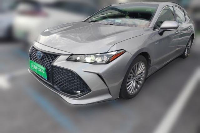 Used Toyota Avalon 2019 Dual-Engine 2.5L XLE Prestige Version China VI Standard