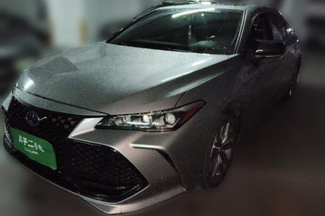 Used Toyota Avalon 2019 Dual-Engine 2.5L Luxury Edition China VI Standard