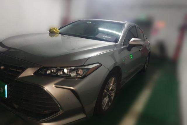 Used Toyota Avalon 2019 Dual-Engine 2.5L Luxury Edition China VI Standard