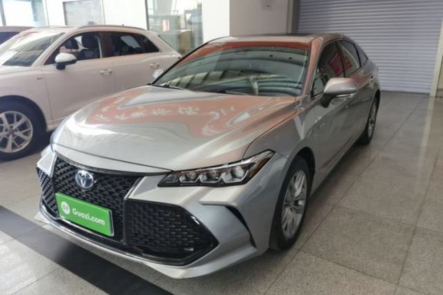 Used Toyota Avalon 2019 Dual-Engine 2.5L Luxury Edition China VI Standard