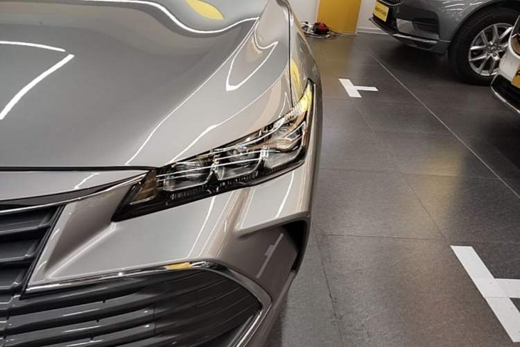 Used Toyota Avalon 2019 2.5L Ambition Version China VI Standard Left Front Headlight