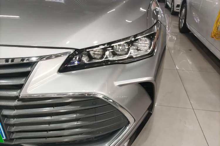 Used Toyota Avalon 2019 2.0L XLE Premium Edition China VI Left Front Headlight