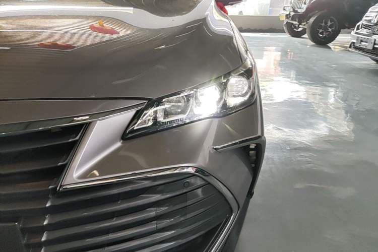 Used Toyota Avalon 2019 2.0L XLE Premium Edition China VI Left Front Headlight
