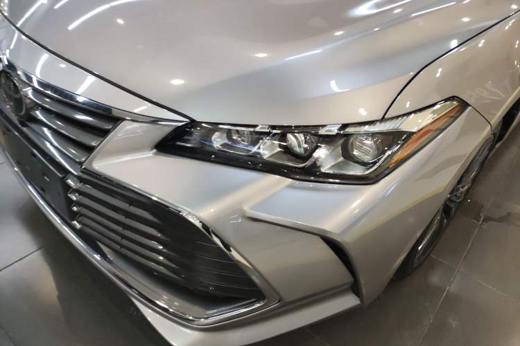 Used Toyota Avalon 2019 2.0L XLE Premium Edition China VI Left Front Headlight