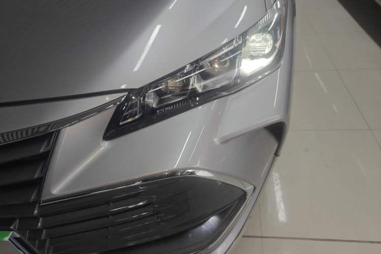 Used Toyota Avalon 2019 Dual-Engine 2.5L Luxury Edition China VI Standard Left Front Headlight