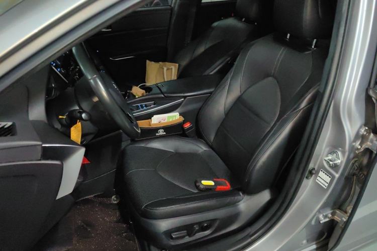 Used Toyota Avalon 2019 Dual-Engine 2.5L Luxury Edition China VI Standard Left Front Seat