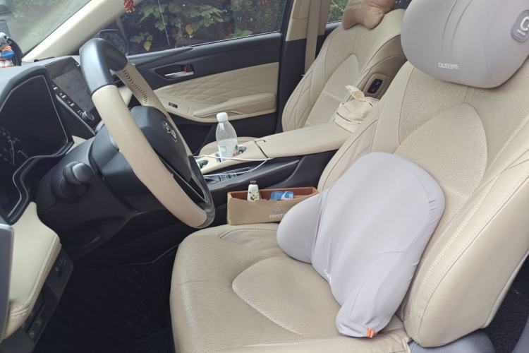 Used Toyota Avalon 2019 Dual-Engine 2.5L XLE Prestige Version China VI Standard Left Front Seat