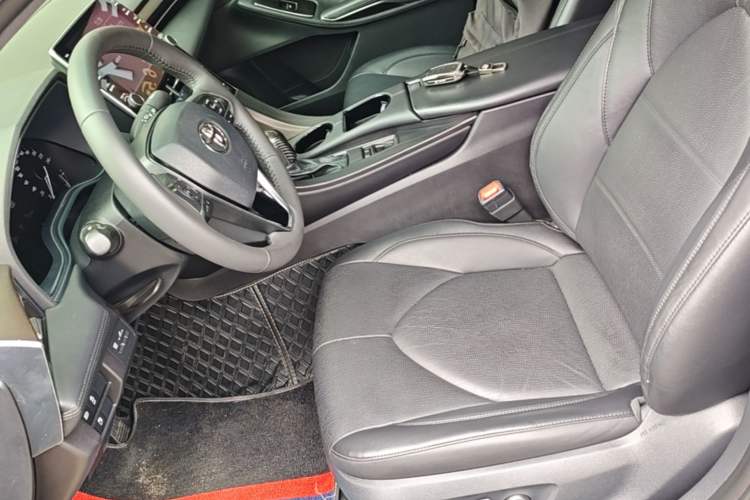 Used Toyota Avalon 2019 2.0L Luxury Edition China VI Standard Left Front Seat