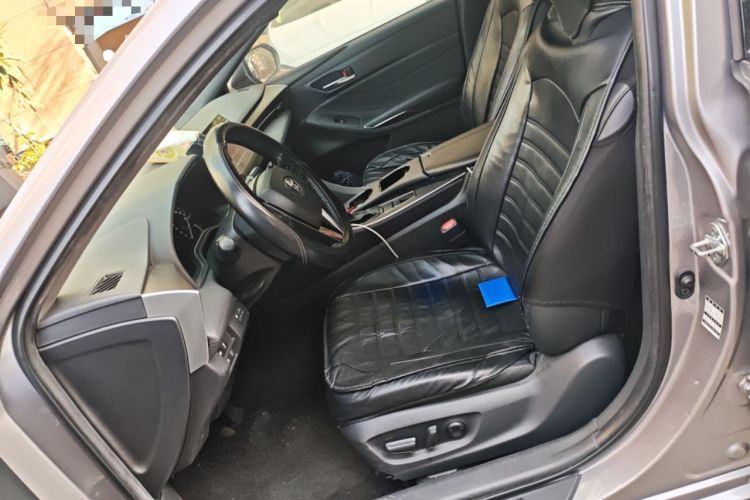 Used Toyota Avalon 2019 2.0L XLE Premium Edition China VI Left Front Seat