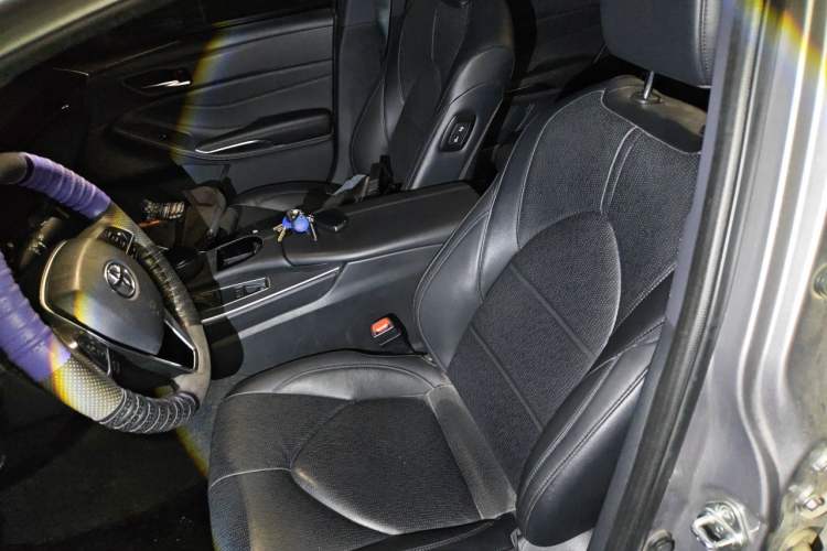 Used Toyota Avalon 2019 2.0L XLE Premium Edition China VI Left Front Seat