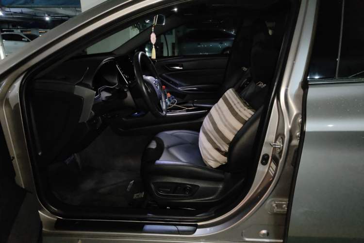 Used Toyota Avalon 2019 2.0L Luxury Edition China VI Standard Left Front Seat