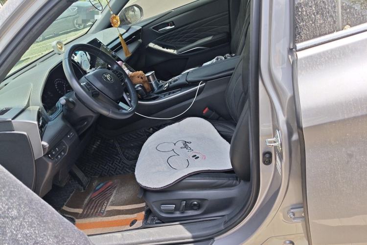 Used Toyota Avalon 2019 Dual-Engine 2.5L XLE Prestige Version China VI Standard Left Front Seat