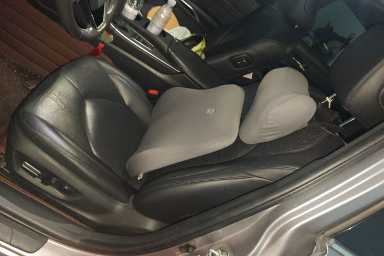 Used Toyota Avalon 2019 Dual-Engine 2.5L Luxury Edition China VI Standard Left Front Seat