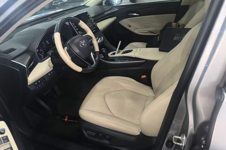 Used Toyota Avalon 2019 2.5L Touring Premium Version China VI Standard Left Front Seat