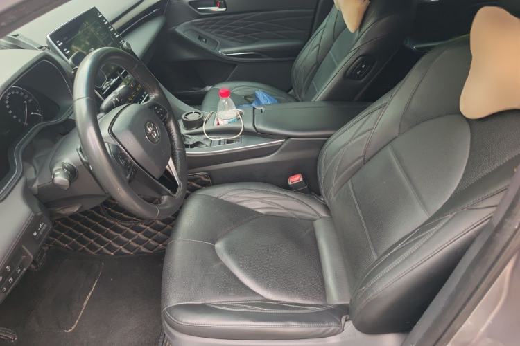 Used Toyota Avalon 2019 2.5L Touring Premium Version China VI Standard Left Front Seat
