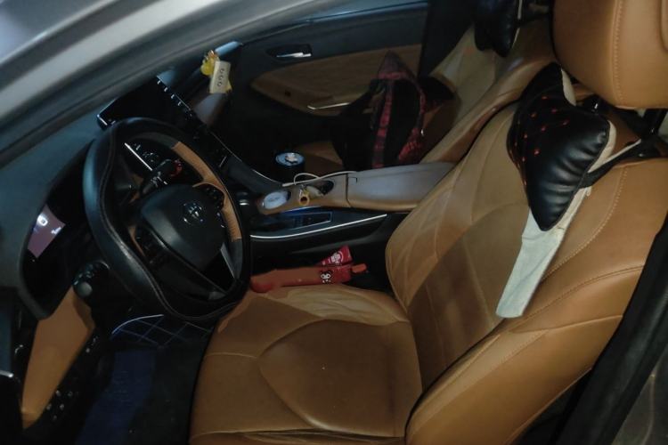 Used Toyota Avalon 2019 Dual-Engine 2.5L XLE Prestige Version China VI Standard Left Front Seat