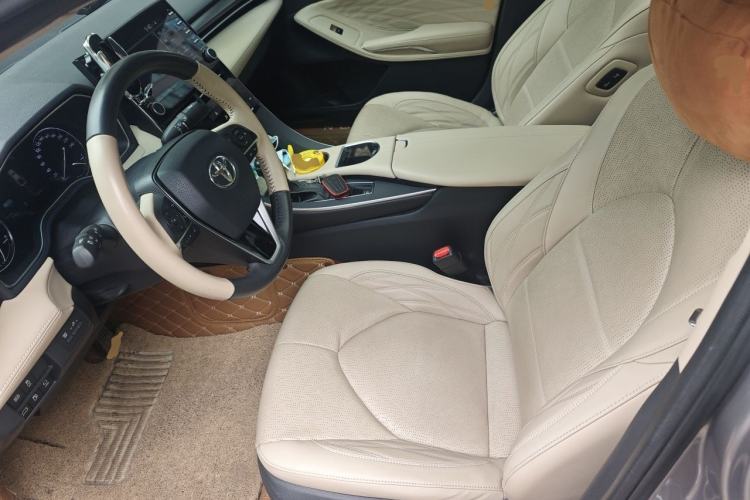 Used Toyota Avalon 2019 Dual-Engine 2.5L XLE Prestige Version China V Standard Left Front Seat