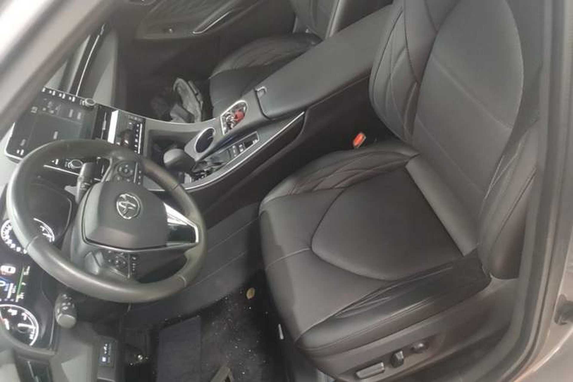 Used Toyota Avalon 2019 2.5L Touring Premium Version China VI Standard Left Front Seat