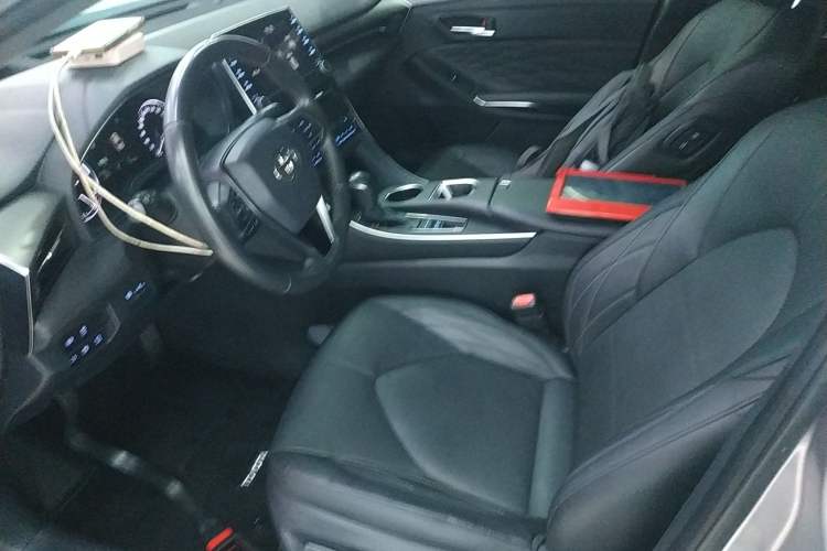 Used Toyota Avalon 2019 Dual-Engine 2.5L XLE Prestige Version China VI Standard Left Front Seat