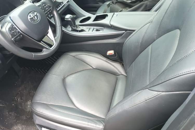 Used Toyota Avalon 2019 Dual-Engine 2.5L Luxury Edition China VI Standard Left Front Seat