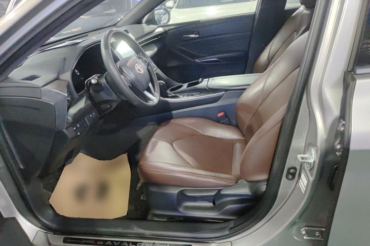 Used Toyota Avalon 2019 2.0L Ambition Edition China VI Left Front Seat