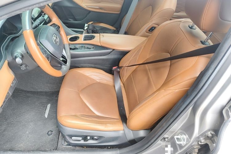Used Toyota Avalon 2019 Dual-Engine 2.5L Limited Flagship Edition China V Standard Left Front Seat
