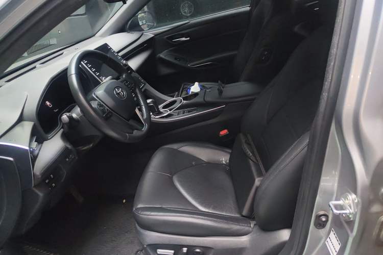 Used Toyota Avalon 2019 Dual-Engine 2.5L Luxury Edition China VI Standard Left Front Seat