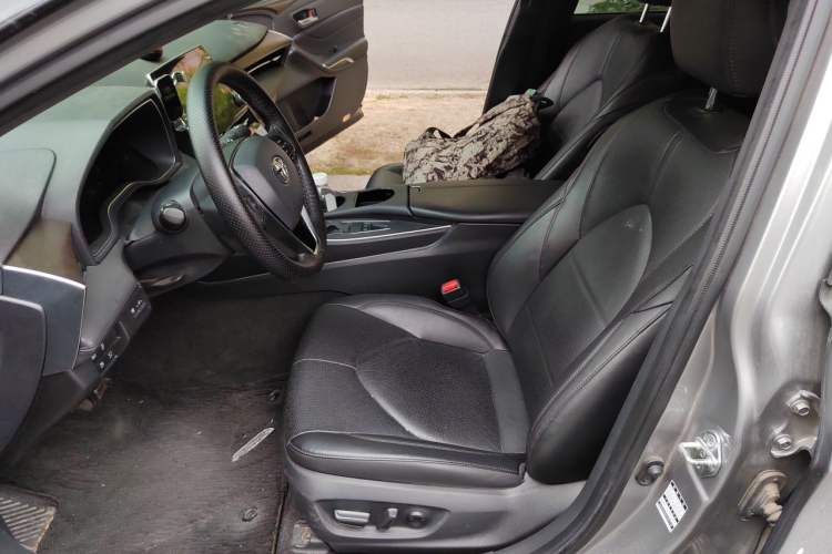 Used Toyota Avalon 2019 2.0L XLE Premium Edition China VI Left Front Seat