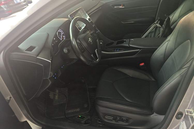 Used Toyota Avalon 2019 Dual-Engine 2.5L Luxury Edition China VI Standard Left Front Seat