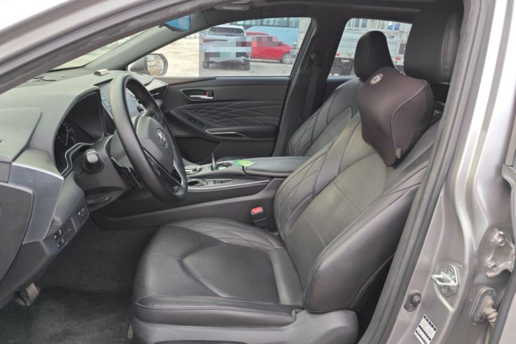Used Toyota Avalon 2019 2.5L Touring Premium Version China VI Standard Left Front Seat