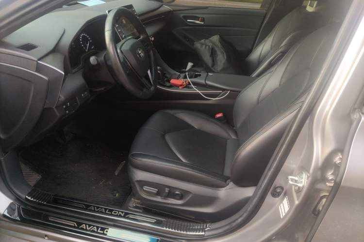 Used Toyota Avalon 2019 2.0L Luxury Edition China VI Standard Left Front Seat