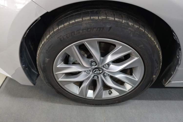 Used Toyota Avalon 2019 2.0L Luxury Edition China VI Standard Left Front Wheel Hub