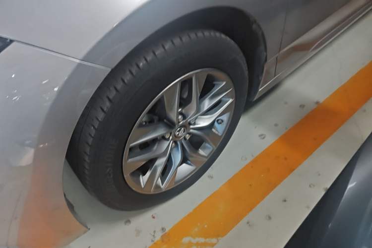 Used Toyota Avalon 2019 2.0L Luxury Edition China VI Standard Left Front Wheel Hub