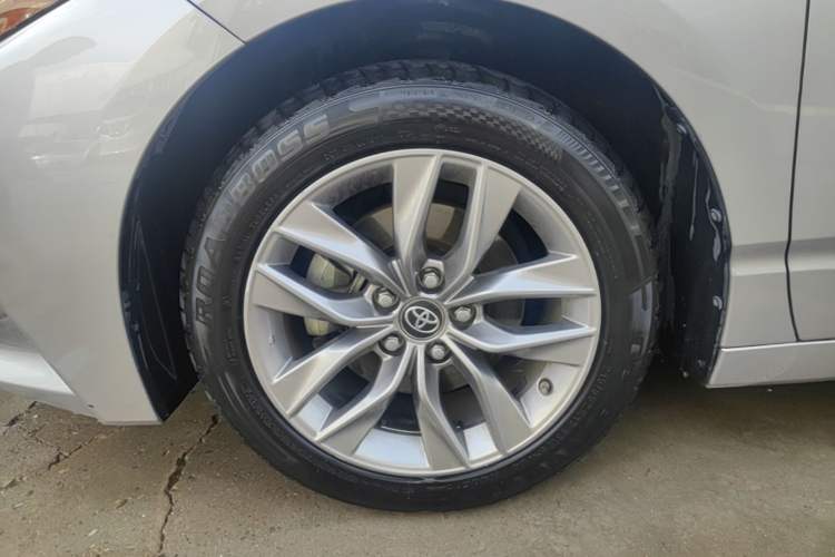 Used Toyota Avalon 2019 2.0L Luxury Edition China VI Standard Left Front Wheel Hub