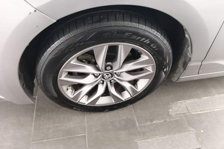 Used Toyota Avalon 2019 Dual-Engine 2.5L Luxury Edition China VI Standard Left Front Wheel Hub