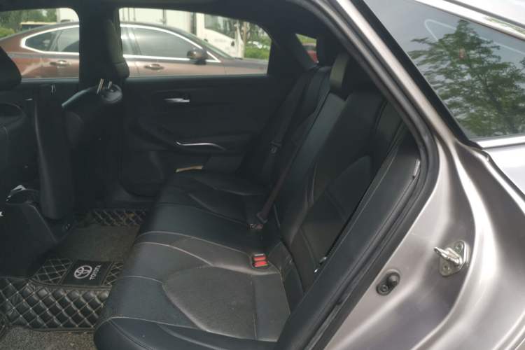 Used Toyota Avalon 2019 Dual-Engine 2.5L Luxury Edition China VI Standard Left Rear Seat