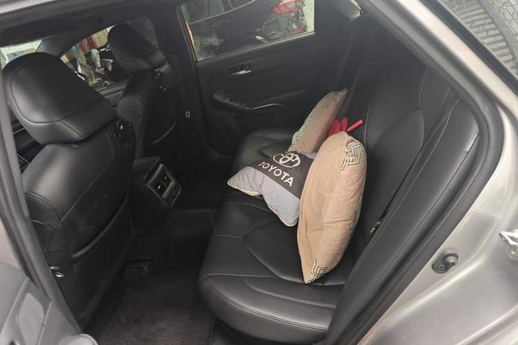 Used Toyota Avalon 2019 Dual-Engine 2.5L Luxury Edition China VI Standard Left Rear Seat