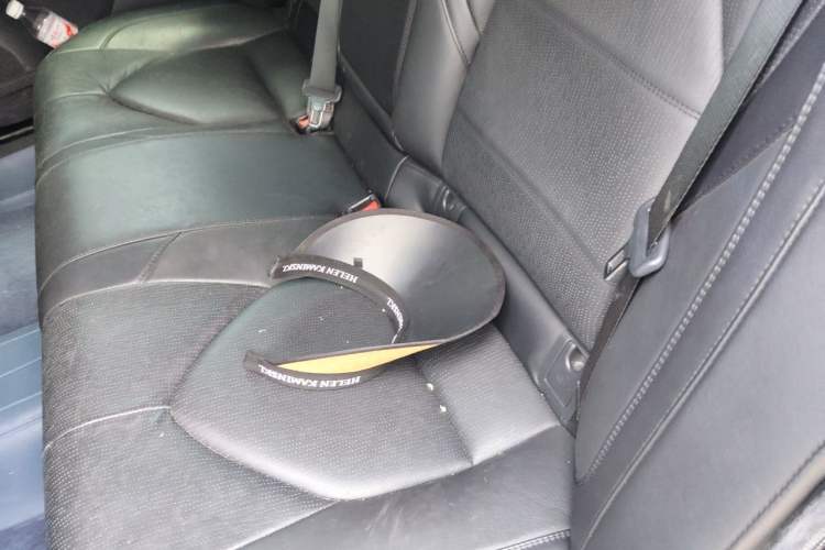 Used Toyota Avalon 2019 Dual-Engine 2.5L Luxury Edition China VI Standard Left Rear Seat