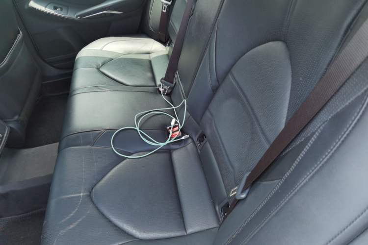 Used Toyota Avalon 2019 Dual-Engine 2.5L Luxury Edition China VI Standard Left Rear Seat