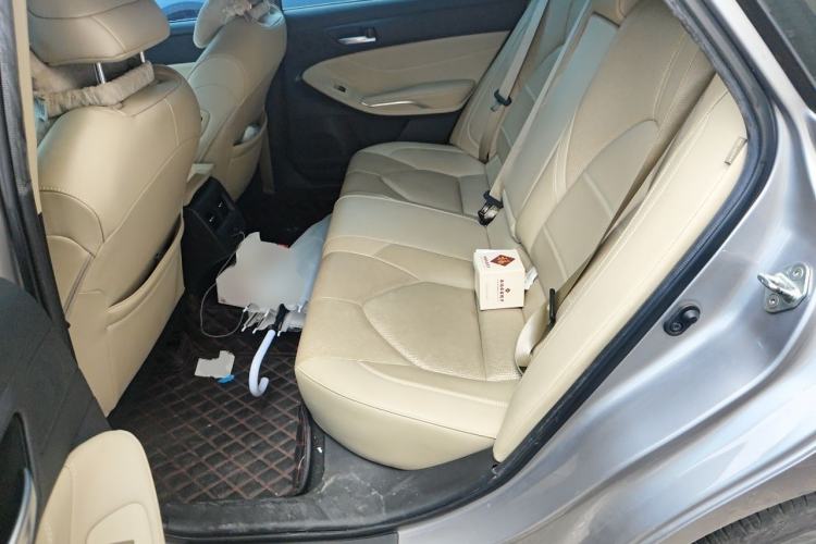 Used Toyota Avalon 2019 2.0L Luxury Edition China VI Standard Left Rear Seat