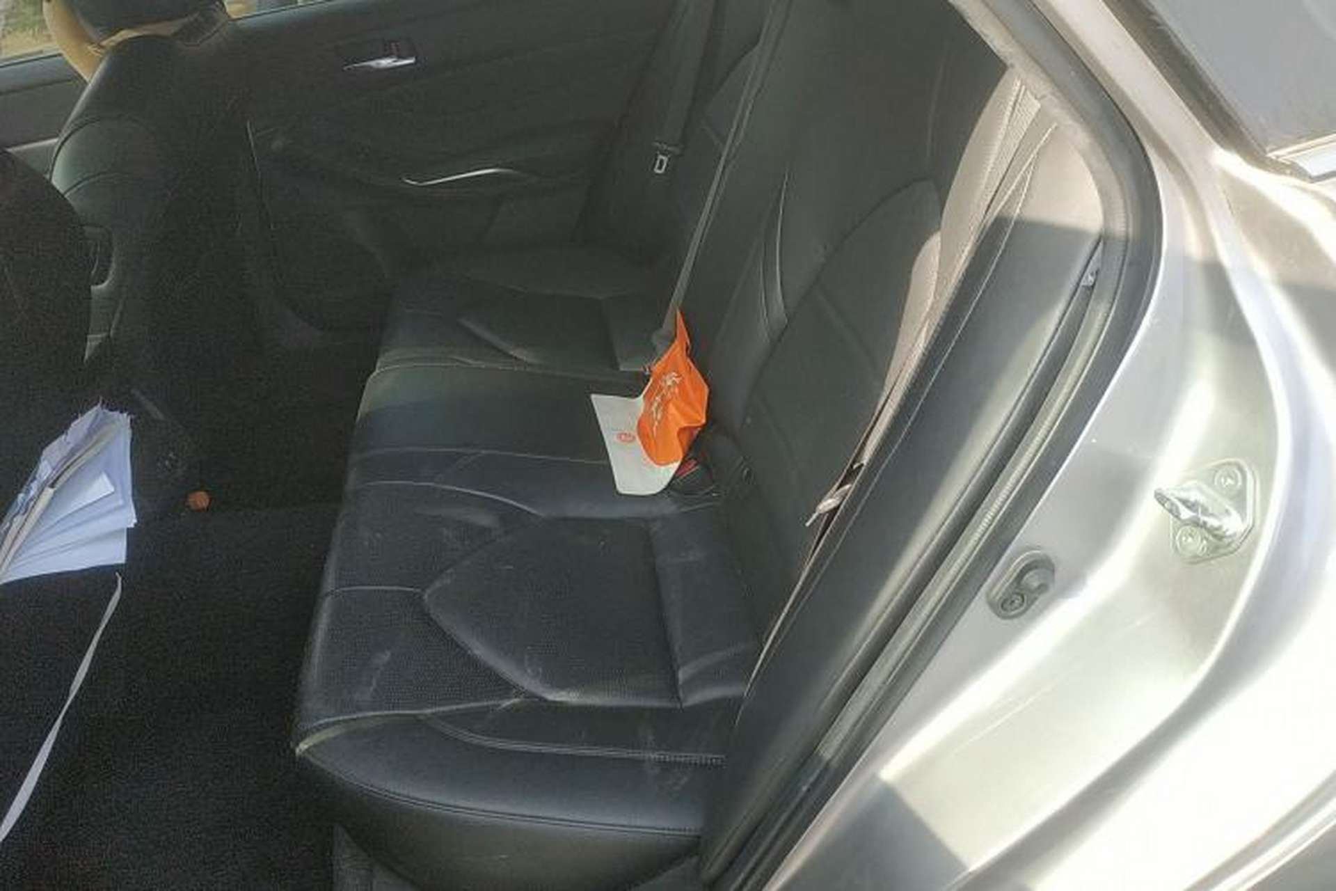 Used Toyota Avalon 2019 2.0L Luxury Edition China VI Standard Left Rear Seat