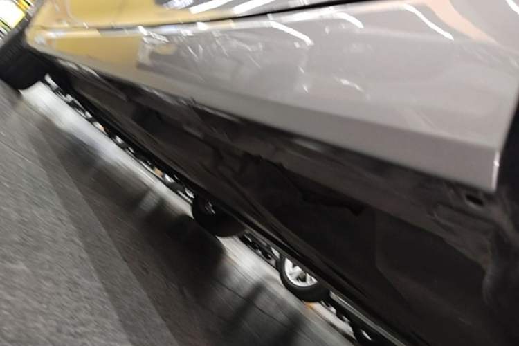 Used Toyota Avalon 2019 2.5L Ambition Version China VI Standard Left Side Sill