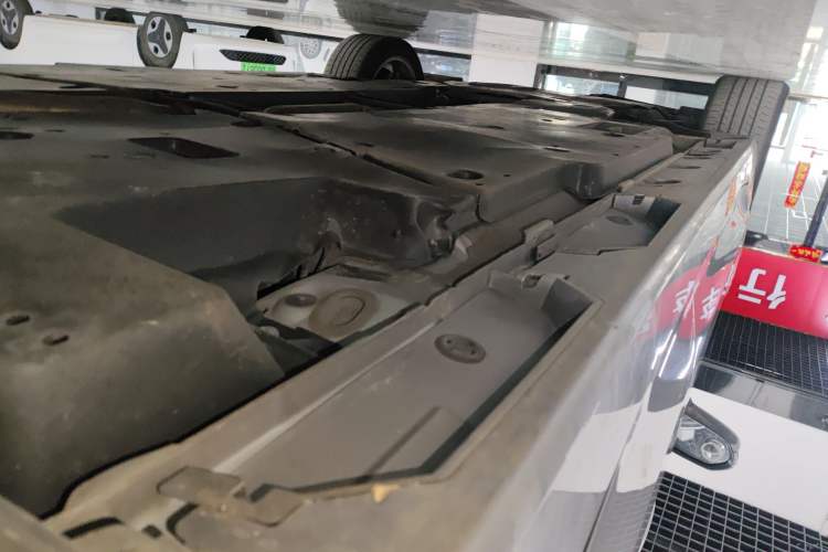 Used Toyota Avalon 2019 2.5L Ambition Version China VI Standard Left Side Sill