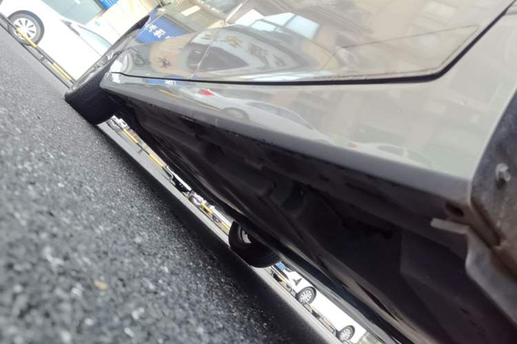 Used Toyota Avalon 2019 2.0L Luxury Edition China VI Standard Left Side Sill