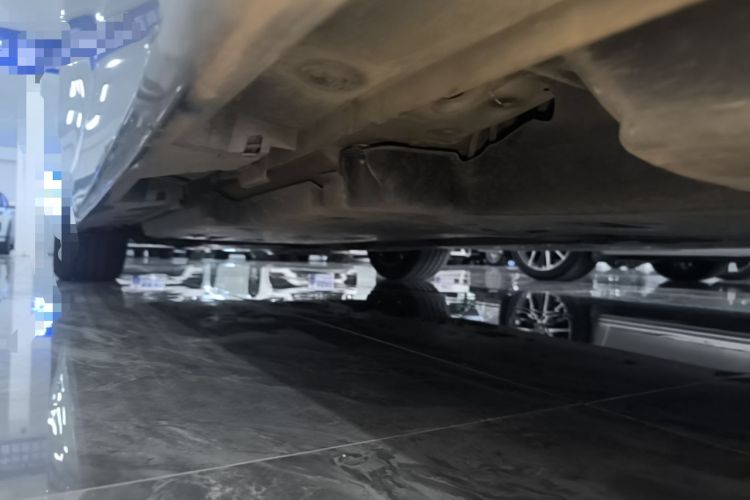 Used Toyota Avalon 2019 2.5L Touring Premium Version China VI Standard Left Side Sill