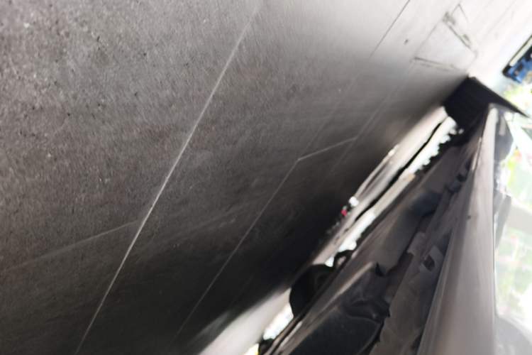 Used Toyota Avalon 2019 Dual-Engine 2.5L Luxury Edition China VI Standard Left Side Sill