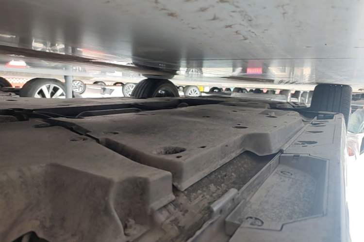 Used Toyota Avalon 2019 2.0L XLE Premium Edition China VI Left Side Sill