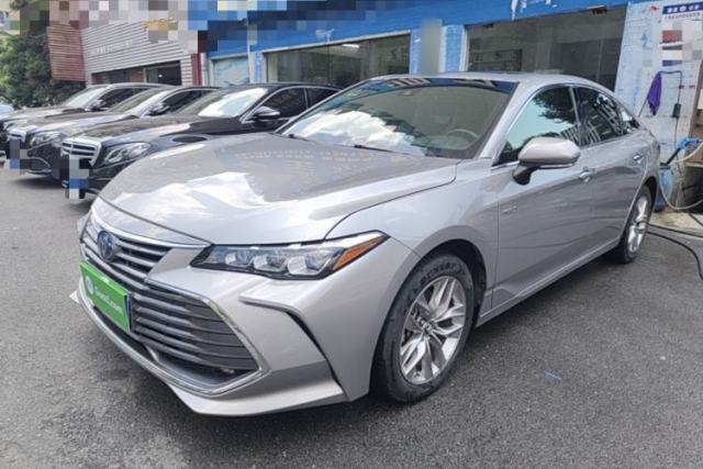 Ojetý Toyota Avalon 2019 Dual-Engine 2.5L Luxury Edition China VI Standard